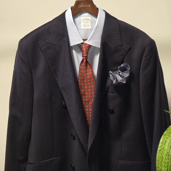 Classic Men Dress Shirt - Picture 2 of 8